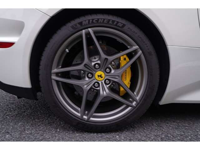 2017 Ferrari CALIFORNIA T — миниатюра 6
