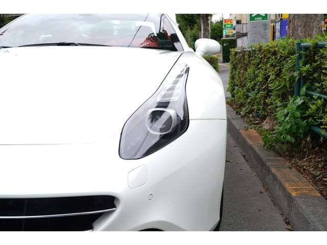 2017 Ferrari CALIFORNIA T — миниатюра 4
