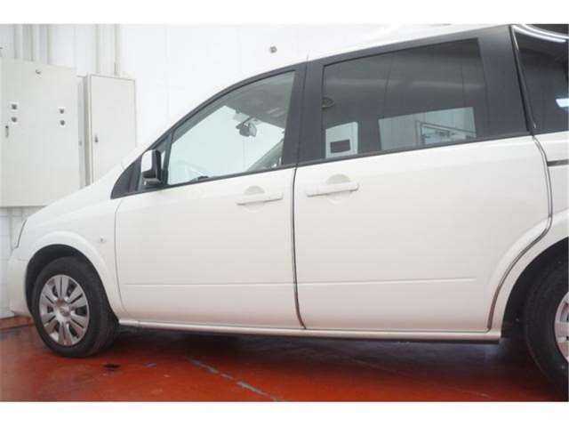 2011 Nissan LAFESTA — миниатюра 30