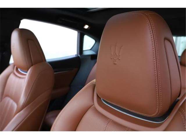 2021 Maserati LEVANTE — миниатюра 41