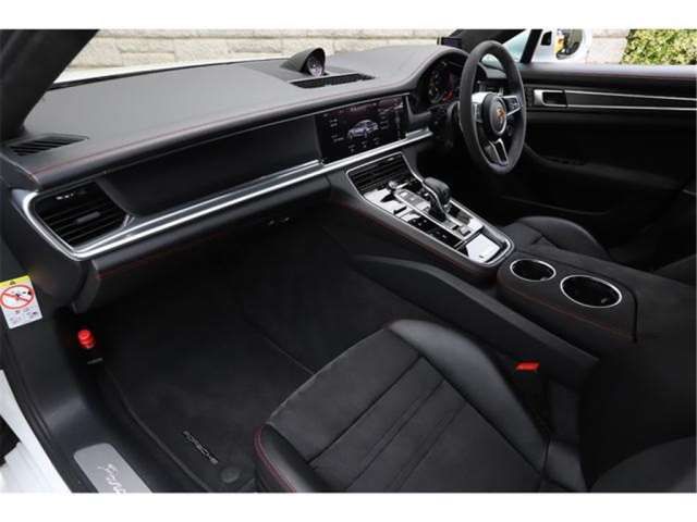 2019 Porsche PANAMERA 照片 7