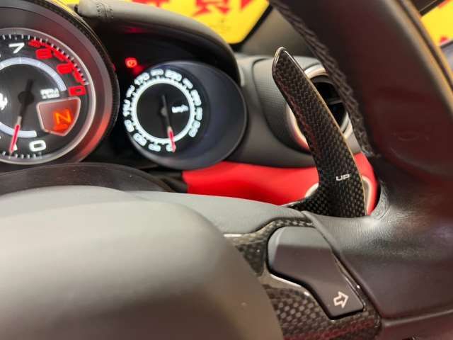صورة مصغرة 33 لـ 2017 Ferrari CALIFORNIA T