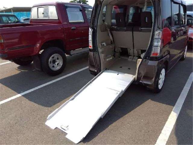2012 Honda N-BOX+ 照片 8