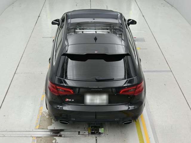 صورة مصغرة 8 لـ 2015 AUDI RS3 SPORTBACK