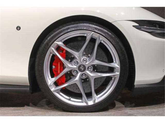 2021 Ferrari ROMA — миниатюра 35