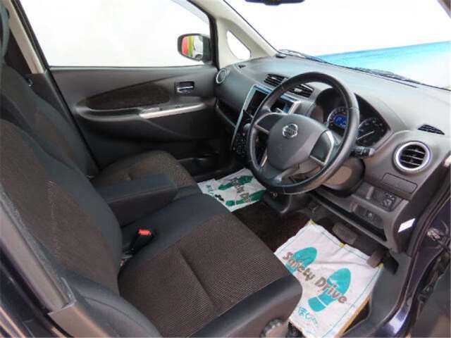 صورة مصغرة 12 لـ 2013 Nissan DAYZ