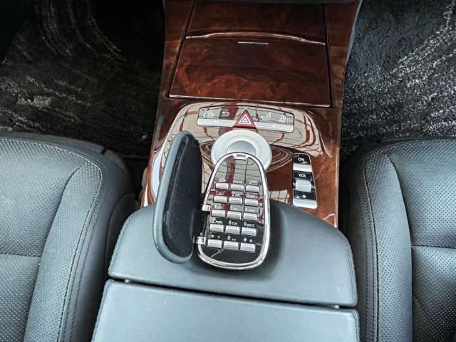 2010 Mercedes-BENZ S-CLASS — миниатюра 23