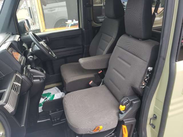 صورة 10 لـ 2018 Honda N-VAN