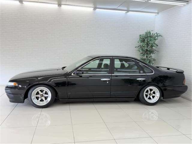 1992 Nissan CEFIRO — миниатюра 21