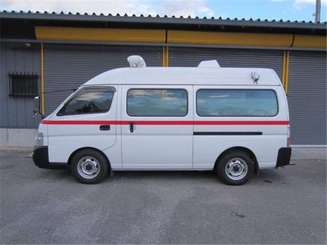 2003 Nissan CARAVAN — миниатюра 28