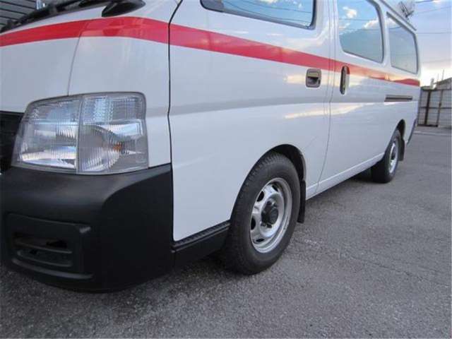 2003 Nissan CARAVAN — миниатюра 36