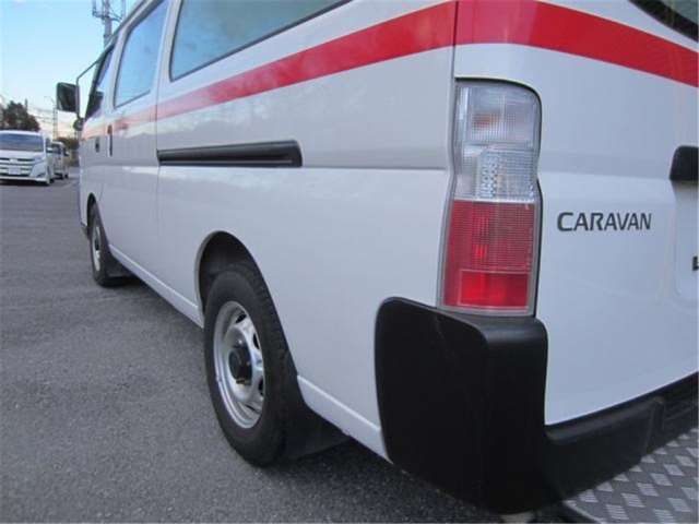 2003 Nissan CARAVAN — миниатюра 37