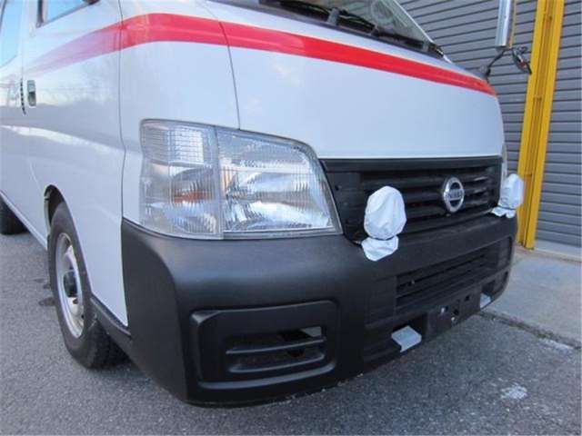 2003 Nissan CARAVAN — миниатюра 41