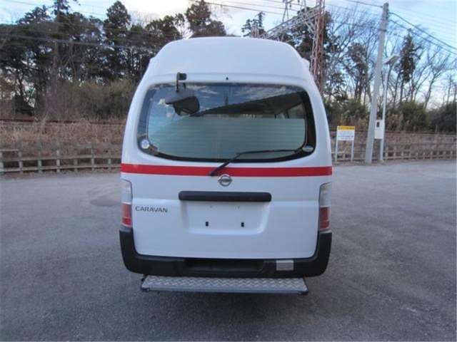 2003 Nissan CARAVAN — миниатюра 5
