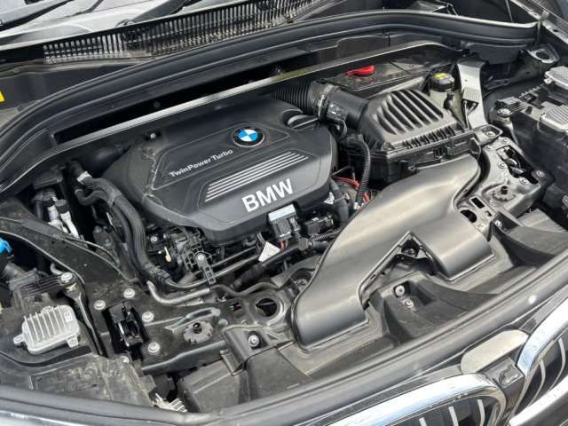 2017 BMW X1 photo 3