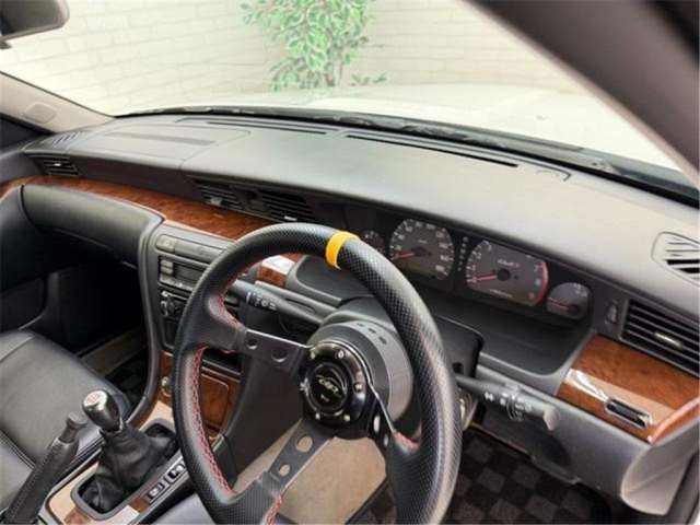 1999 Nissan LAUREL — миниатюра 14