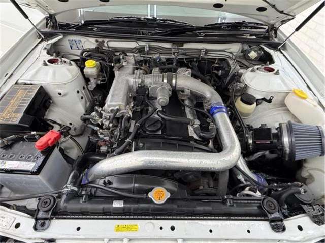 1999 Nissan LAUREL 照片 6