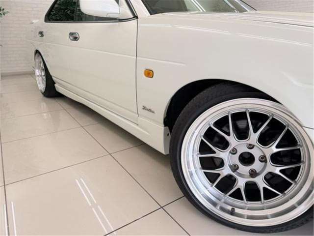 1999 Nissan LAUREL 照片 5