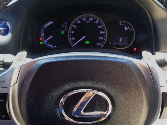 صورة مصغرة 21 لـ 2011 Lexus CT