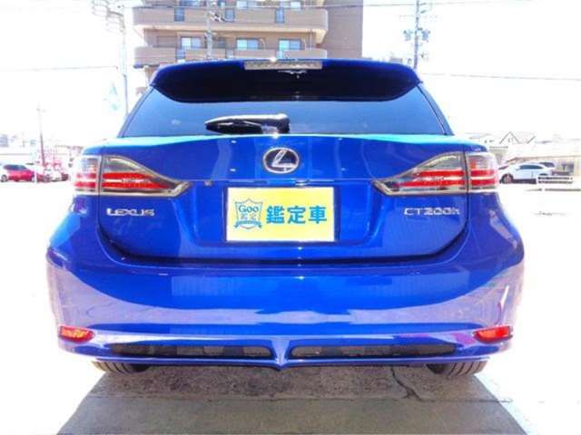 صورة مصغرة 3 لـ 2011 Lexus CT