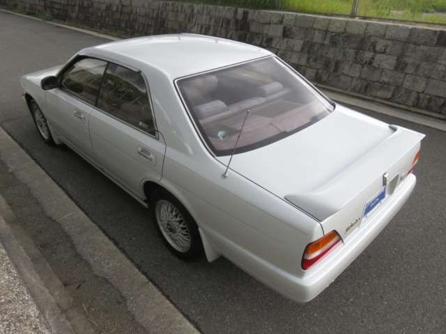 1994 Nissan GLORIA — миниатюра 20