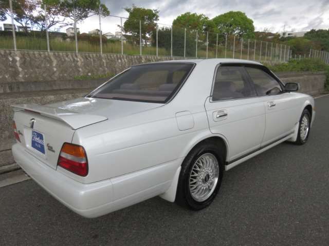 1994 Nissan GLORIA — миниатюра 21