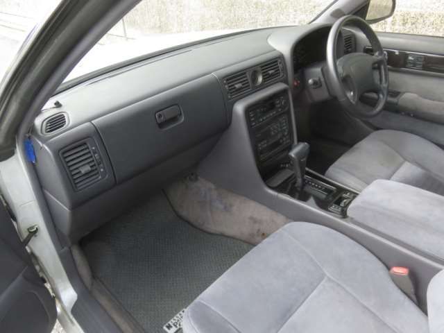 1994 Nissan GLORIA — миниатюра 29