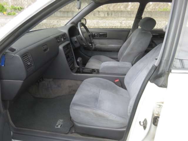 1994 Nissan GLORIA — миниатюра 42