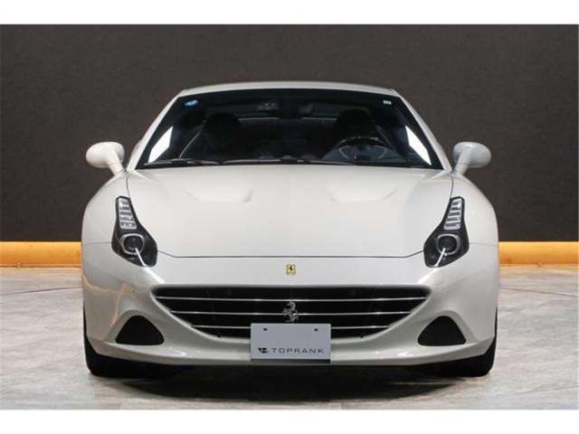 صورة مصغرة 11 لـ 2016 Ferrari CALIFORNIA T