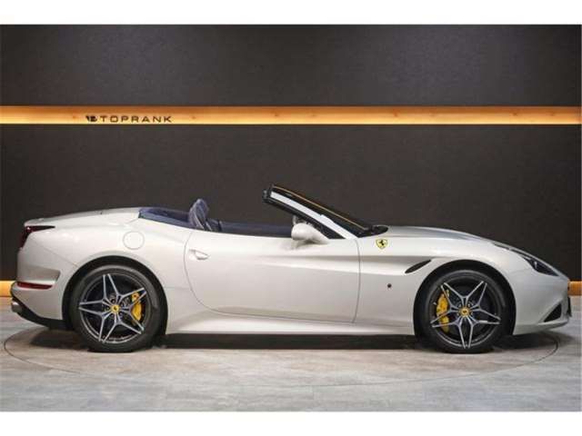 صورة مصغرة 24 لـ 2016 Ferrari CALIFORNIA T