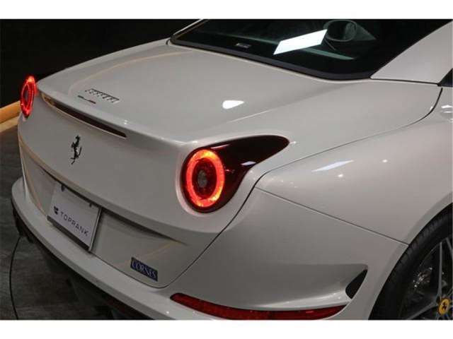 صورة مصغرة 42 لـ 2016 Ferrari CALIFORNIA T