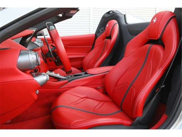 2020 Ferrari 812 GTS 照片 9