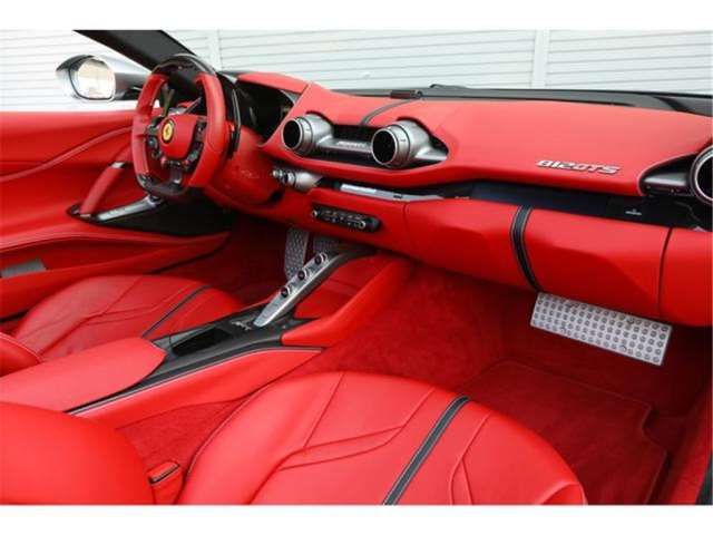 2020 Ferrari 812 GTS 照片 8