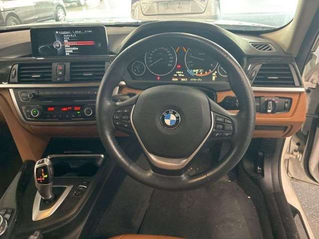2015 BMW 3 SERIES photo 9