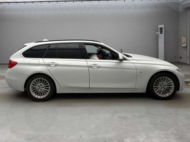 2015 BMW 3 SERIES photo 6