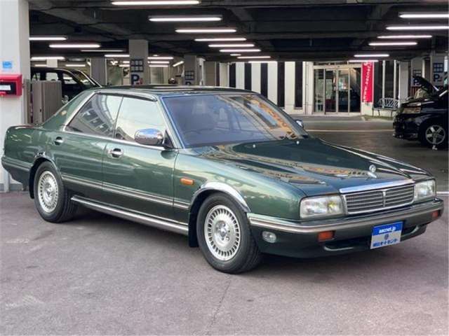 1990 Nissan CEDRIC 照片 1