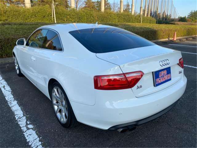 2009 AUDI A5 照片 2