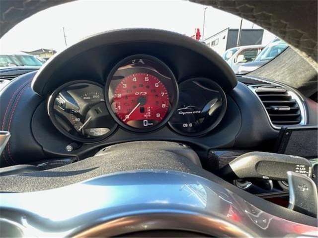 2015 Porsche CAYMAN 缩略图 33