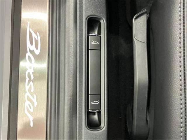صورة مصغرة 21 لـ 2025 Porsche 718 BOXSTER