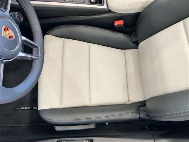 صورة مصغرة 30 لـ 2025 Porsche 718 BOXSTER