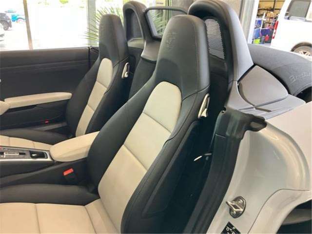 صورة مصغرة 31 لـ 2025 Porsche 718 BOXSTER
