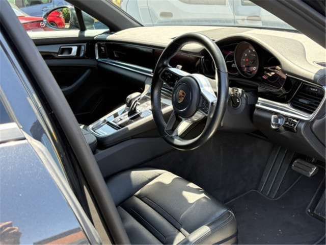 2020 Porsche PANAMERA 缩略图 13