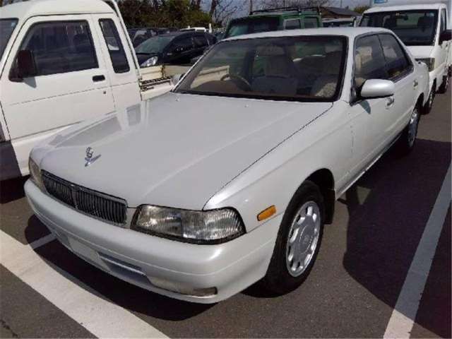 1995 Nissan LAUREL 照片 1