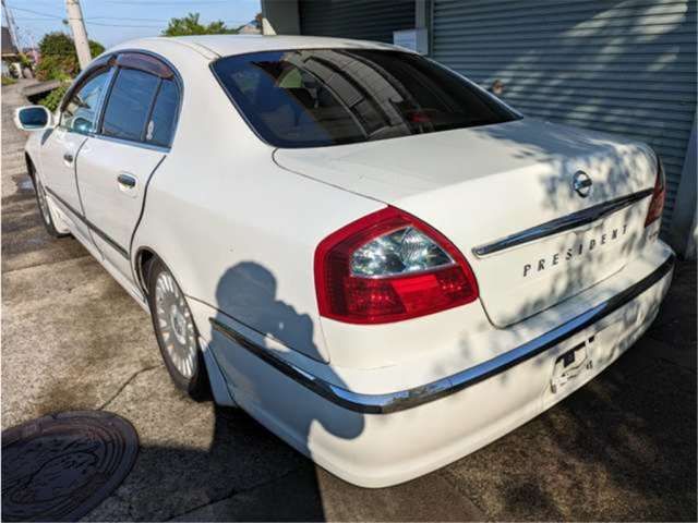 صورة 4 لـ 2005 Nissan PRESIDENT