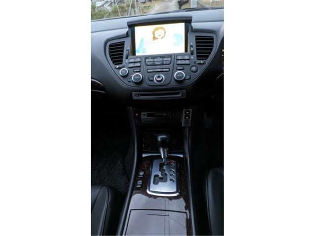 صورة 8 لـ 2003 Nissan PRESIDENT
