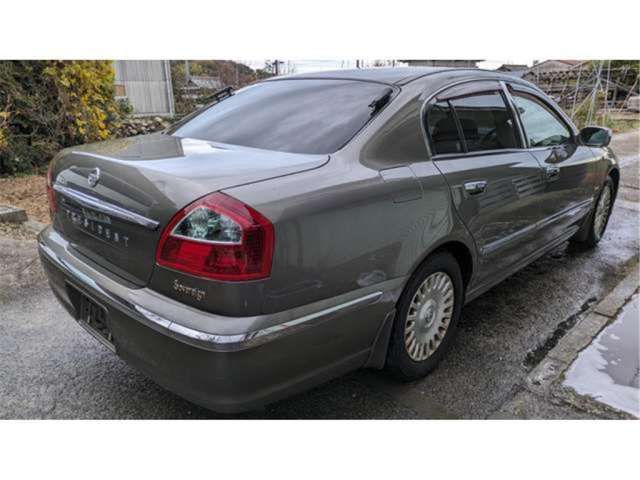 صورة 3 لـ 2003 Nissan PRESIDENT
