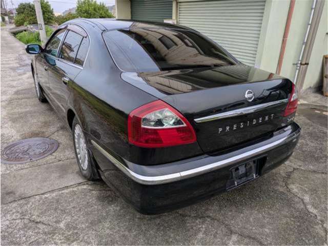 صورة 4 لـ 2003 Nissan PRESIDENT