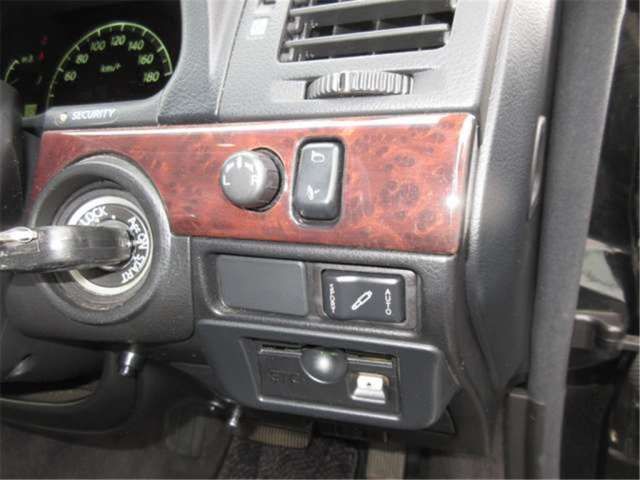 2004 Nissan PRESIDENT — миниатюра 20