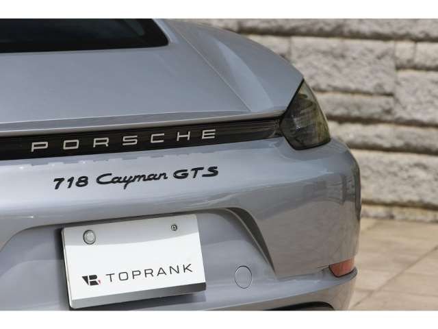 صورة مصغرة 27 لـ 2018 Porsche 718 CAYMAN