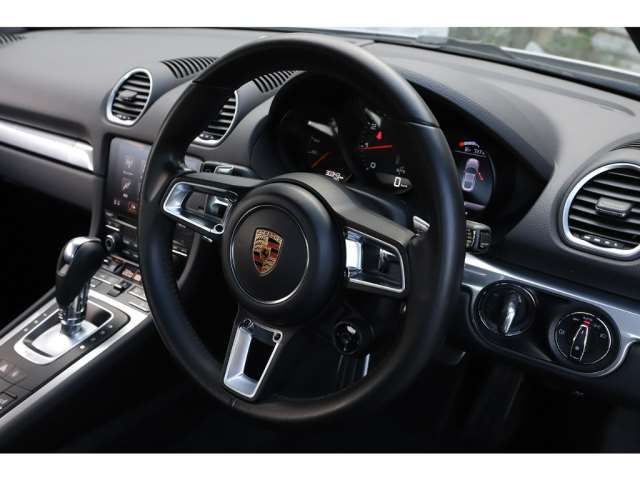 صورة مصغرة 30 لـ 2018 Porsche 718 CAYMAN